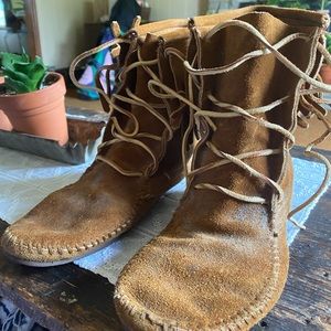 Vintage Minnetonka Moccasins